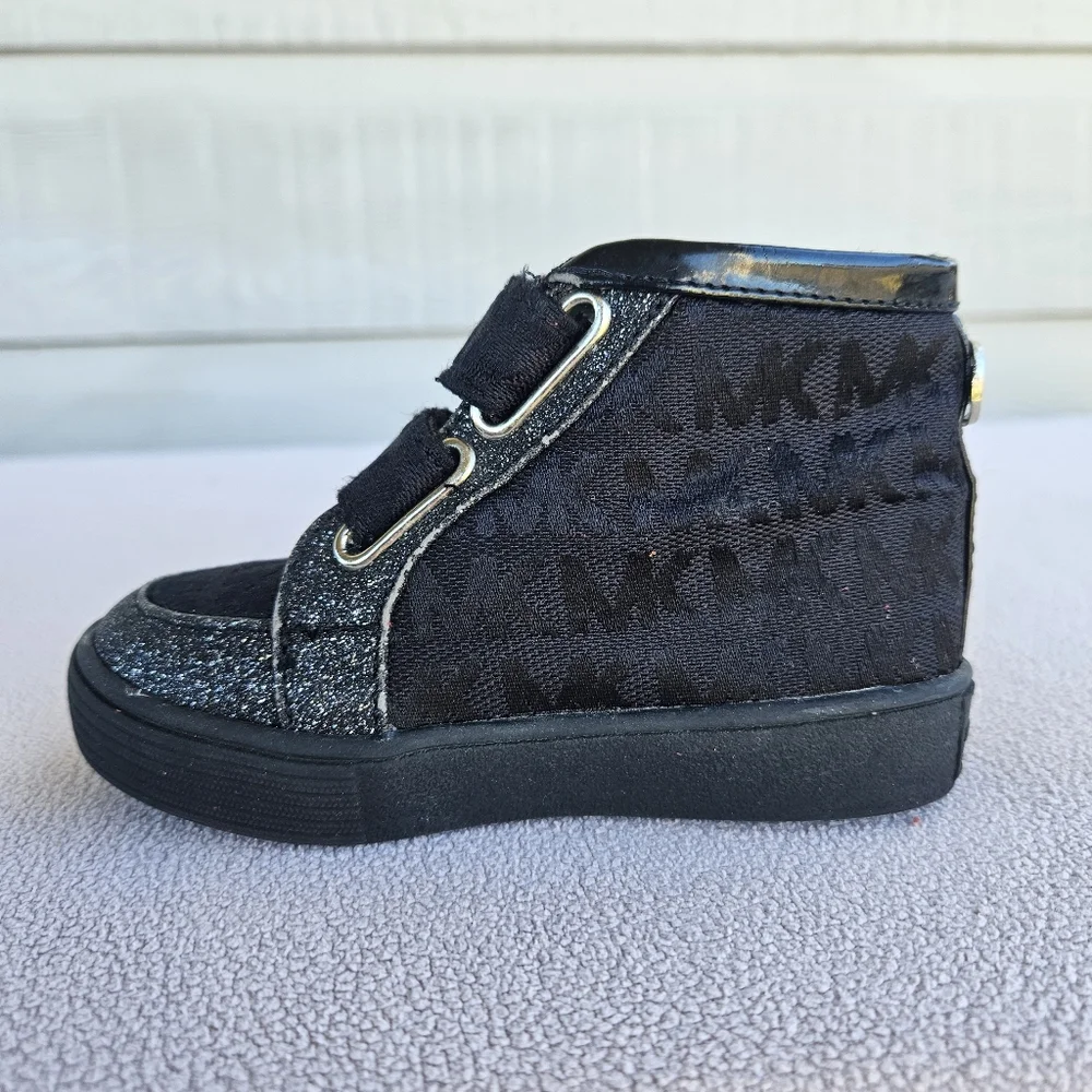 Michael Kors Trina Black Ankle Bootie Boot Girl SZ 6 Hook & Loop Designer